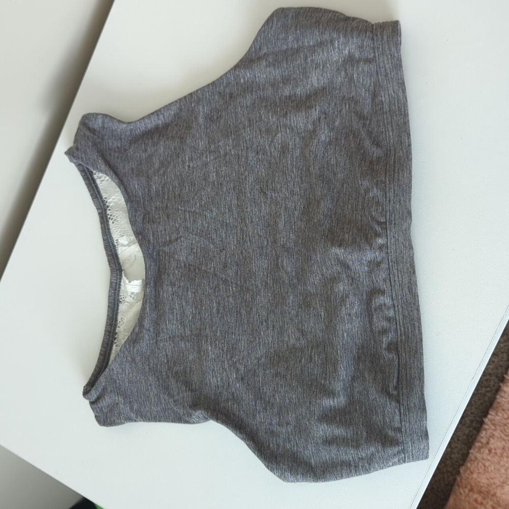 Gap Women's Body Grey Lacy Athletic Sports Top Size M